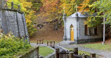 Экскурсии в Косьмо-Дамиановский монастырь из Кореиза 2024