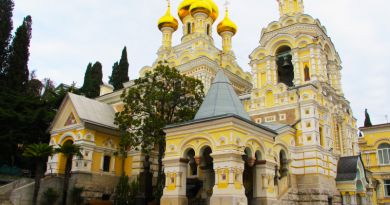 Экскурсии в `Собор Александра Невского` из Кореиза